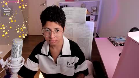 Snapshot of cutebunnybell chatting on 11-01-25, 04:25 cutebunnybell online show from 11-01-25, 04:25