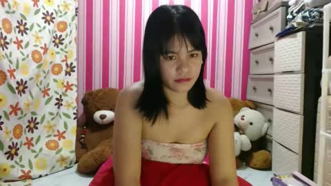 Snapshot of cutecindy2000 chatting on 10-17-25, 01:14 cutecindy2000 online show from 10-17-25, 01:14