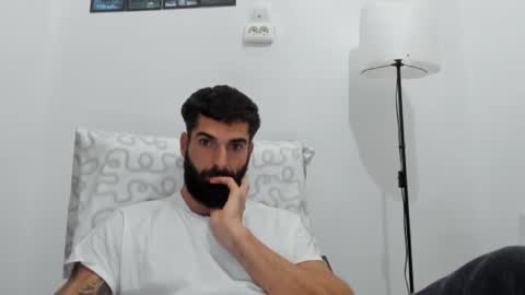 cuteeboy online show from 11-12-25, 06:19