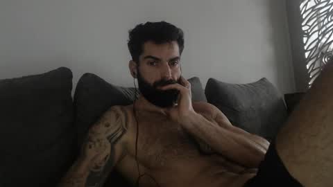 cuteeboy online show from 11-16-25, 08:42