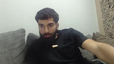 cuteeboy online show from 11-28-25, 05:04