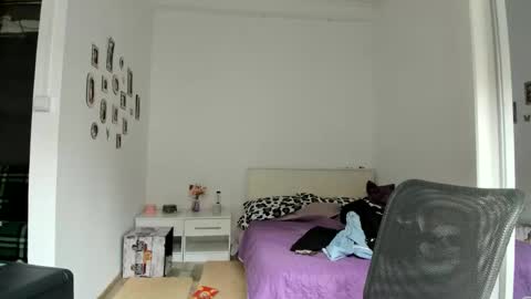 Snapshot of cutehana chatting on 11-09-25, 08:23 MADY online show from 11-09-25, 08:23