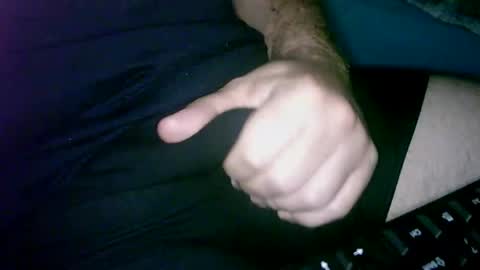 Snapshot of cuteman88 chatting on 09-12-25, 10:43 Cuteman online show from 09-12-25, 10:43