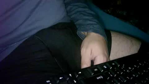 Snapshot of cuteman88 chatting on 09-18-25, 08:33 Cuteman online show from 09-18-25, 08:33