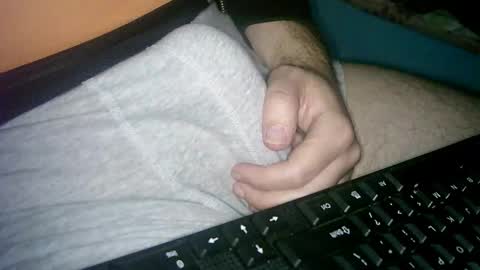 Snapshot of cuteman88 chatting on 10-07-25, 07:11 Cuteman online show from 10-07-25, 07:11