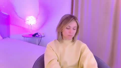 cutemirage online show from 11-08-25, 02:50