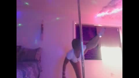 mary mack online show from 12-22-25, 04:59