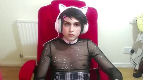 cutest_princess online show from 10-09-25, 09:57