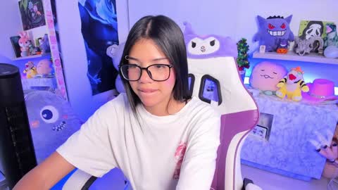  - independent model online show from 12-20-24, 11:47