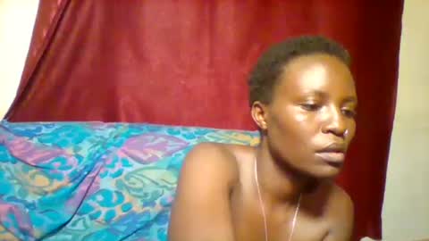 cutey_lunar online show from 01-25-25, 06:24