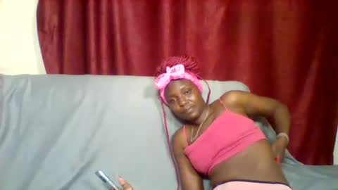 cutey_lunar online show from 02-17-25, 02:42