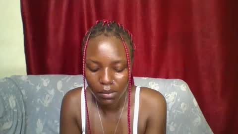 cutey_lunar online show from 02-20-25, 05:12