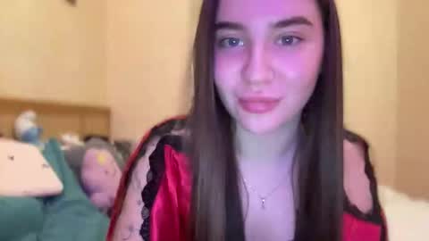 Snapshot of cuteyaji chatting on 10-06-25, 09:23 CuteAnn online show from 10-06-25, 09:23