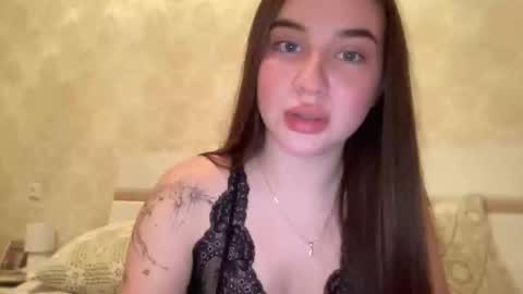 Snapshot of cuteyaji chatting on 10-10-25, 05:45 CuteAnn online show from 10-10-25, 05:45