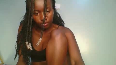 cutie_choco online show from 11-10-25, 05:56