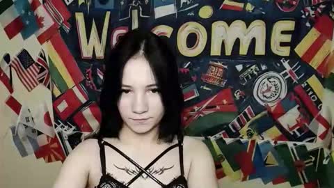 Emma online show from 11-22-25, 07:07