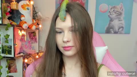 Snapshot of cutierori chatting on 12-29-24, 03:11 Rori  Instagram cutierori  online show from 12-29-24, 03:11