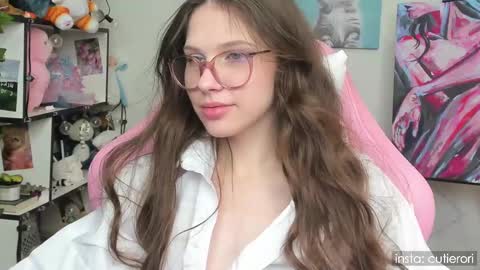 Snapshot of cutierori chatting on 02-26-25, 11:41 Rori  Instagram cutierori  online show from 02-26-25, 11:41