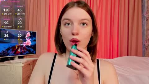 Snapshot of cutiestorm chatting on 02-28-26, 09:21 Mila online show from 02-28-26, 09:21