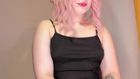 CutieSue online show from 11-06-25, 10:21