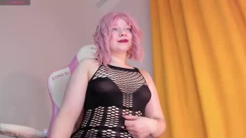 CutieSue online show from 11-22-25, 02:10