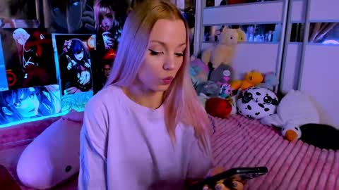 Snapshot of cuttie_ponyy chatting on 01-04-25, 12:48 Nora online show from 01-04-25, 12:48