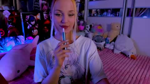 Snapshot of cuttie_ponyy chatting on 04-30-26, 08:26 Nora online show from 04-30-26, 08:26