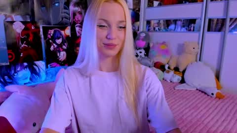 Snapshot of cuttie_ponyy chatting on 07-28-26, 08:23 Nora online show from 07-28-26, 08:23