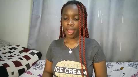 Snapshot of cutypookie chatting on 11-17-25, 06:19 cutypookie online show from 11-17-25, 06:19