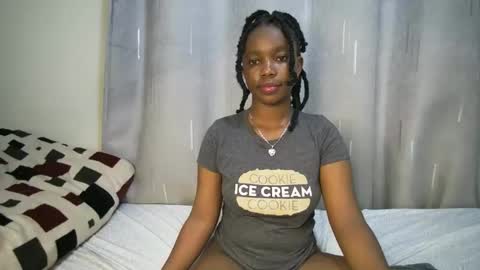 Snapshot of cutypookie chatting on 11-23-25, 04:45 cutypookie online show from 11-23-25, 04:45