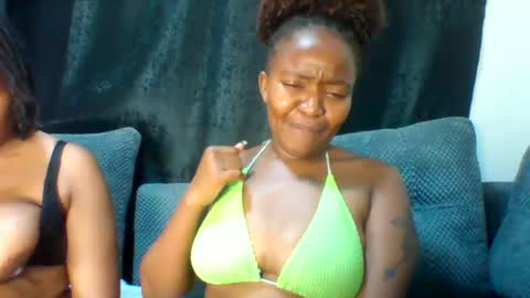 Snapshot of cuvy_babe chatting on 07-04-26, 11:11 cuvy_babe online show from 07-04-26, 11:11
