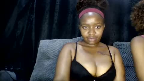 Snapshot of cuvy_babe chatting on 07-14-26, 01:17 cuvy_babe online show from 07-14-26, 01:17