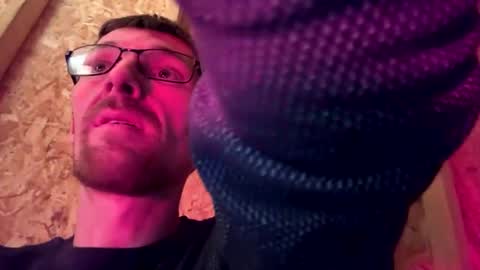 cworld9709321 online show from 10-26-25, 08:53