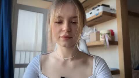 Im Emi streaming with my friend Reyna today online show from 04-15-26, 01:40