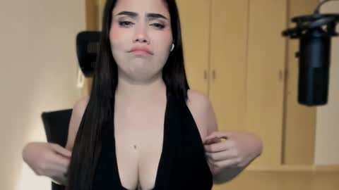 Snapshot of cyborgmuse chatting on 09-21-25, 04:14 cyborgmuse online show from 09-21-25, 04:14