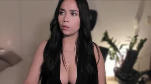 Snapshot of cyborgmuse chatting on 11-10-25, 05:17 cyborgmuse online show from 11-10-25, 05:17