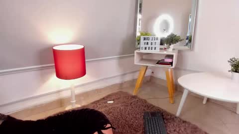 Cylie online show from 12-19-25, 03:08