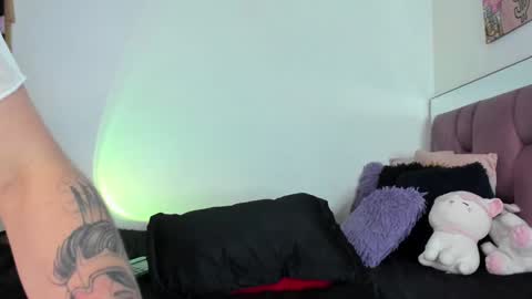 Snapshot of cynthiaa33 chatting on 12-06-24, 10:41 cynthiaa33 online show from 12-06-24, 10:41