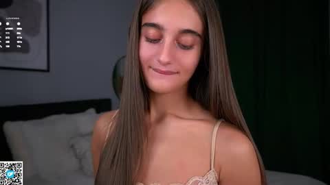 Isabella online show from 11-15-25, 01:03