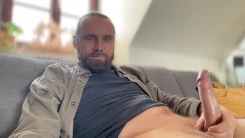 Snapshot of d0n_gi0vanni chatting on 01-22-25, 11:01 d0n_gi0vanni online show from 01-22-25, 11:01