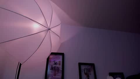 Snapshot of d___darling chatting on 01-01-25, 08:24 darling online show from 01-01-25, 08:24