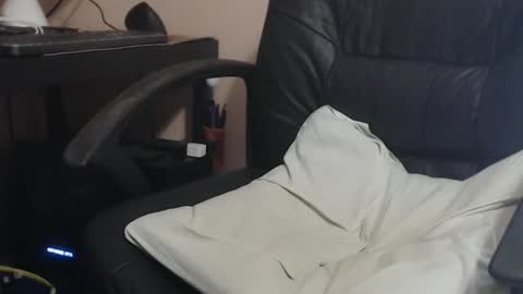 Snapshot of d_alex_lover chatting on 09-11-25, 01:33 d_alex_lover online show from 09-11-25, 01:33