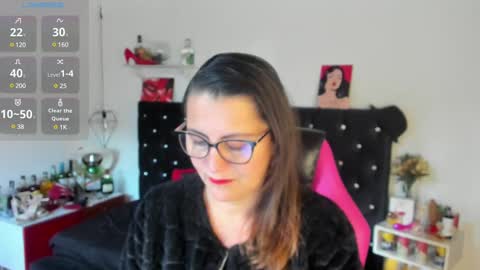 Mia  online show from 02-18-25, 12:17