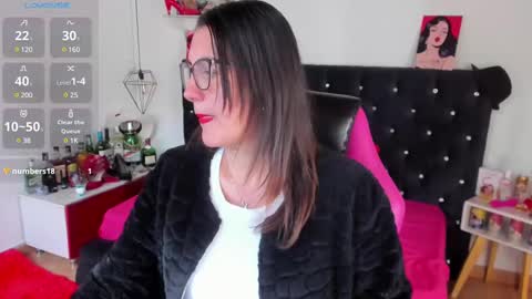 Mia  online show from 02-28-25, 12:42