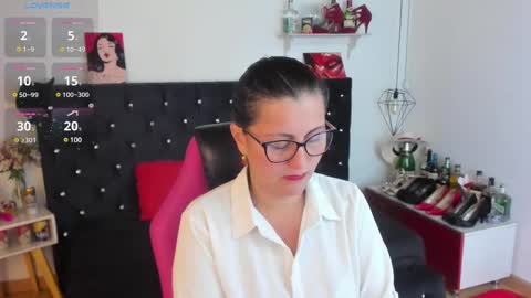 Mia  online show from 03-12-25, 12:26