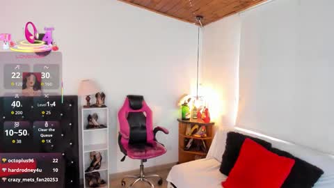 Mia  online show from 12-02-25, 01:28