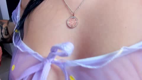 Ailyn  online show from 02-09-25, 01:44