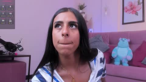 Snapshot of daaniela_moon chatting on 01-05-26, 05:27 Daniela online show from 01-05-26, 05:27