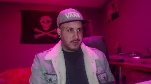 Snapshot of dabirdfree chatting on 01-04-25, 08:59 Destroyer online show from 01-04-25, 08:59