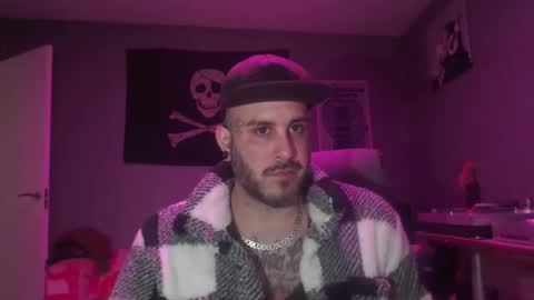 Snapshot of dabirdfree chatting on 02-07-25, 09:04 Destroyer online show from 02-07-25, 09:04